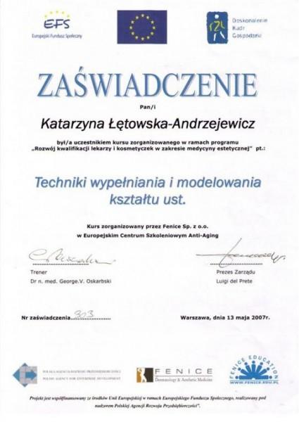 Zaświadczenie uczestnictwa w kursie techniki wypełniania i modelowania kształtu ust